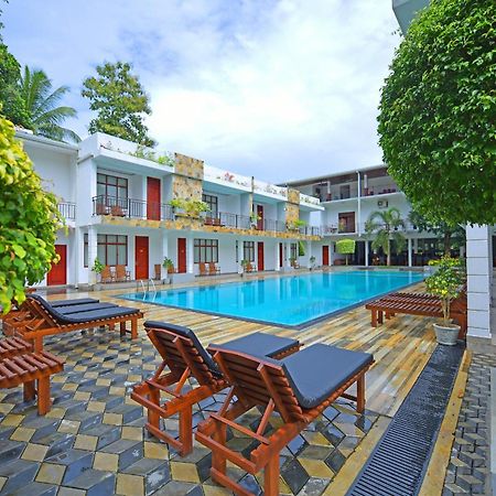 Royal Reach Udawalawe Hotel Exterior photo