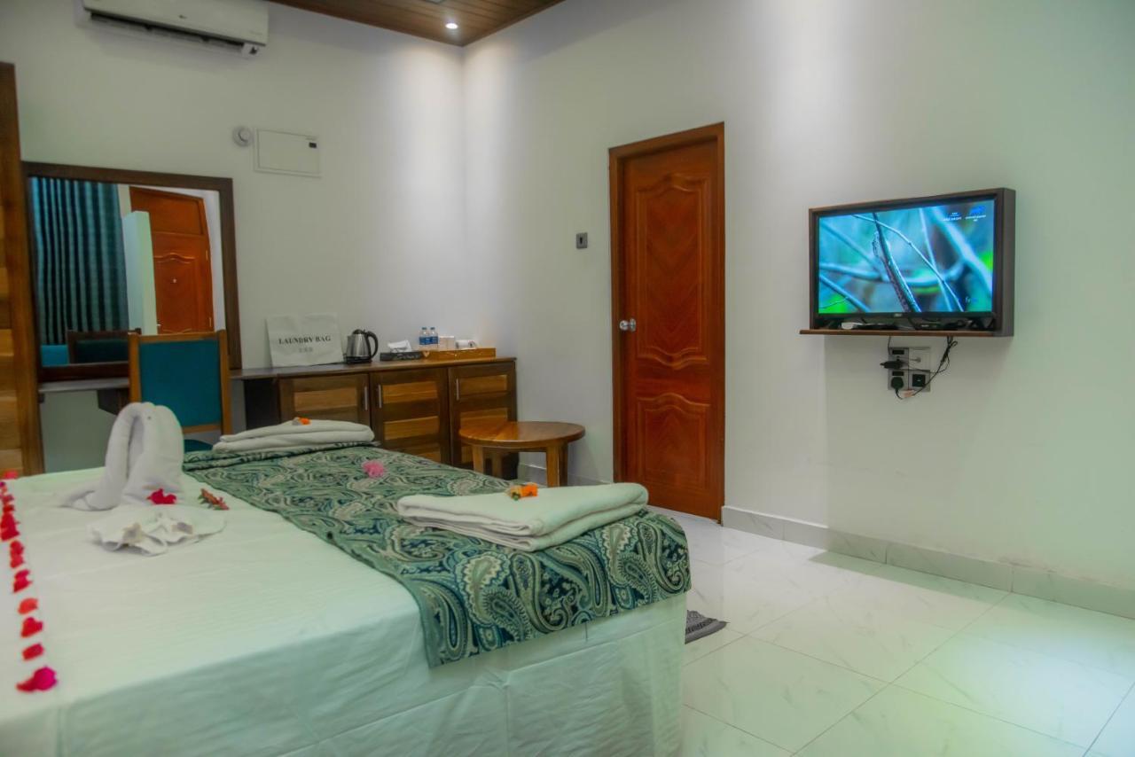 Royal Reach Udawalawe Hotel Room photo