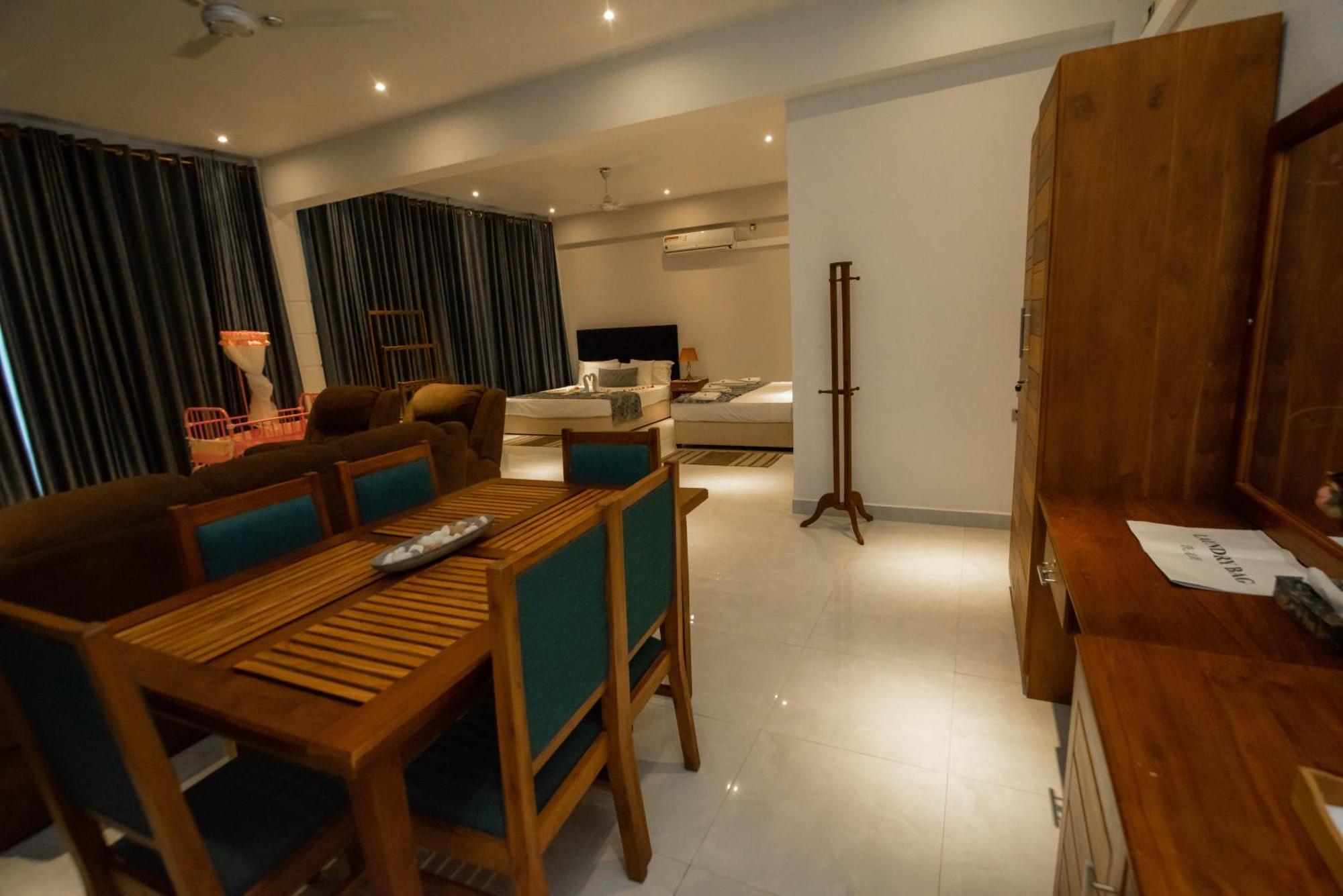 Royal Reach Udawalawe Hotel Room photo