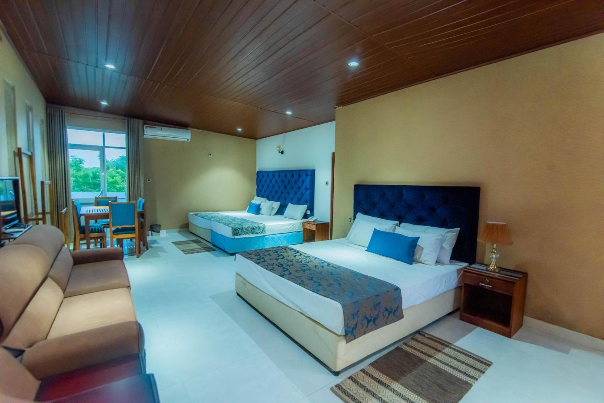 Royal Reach Udawalawe Hotel Room photo