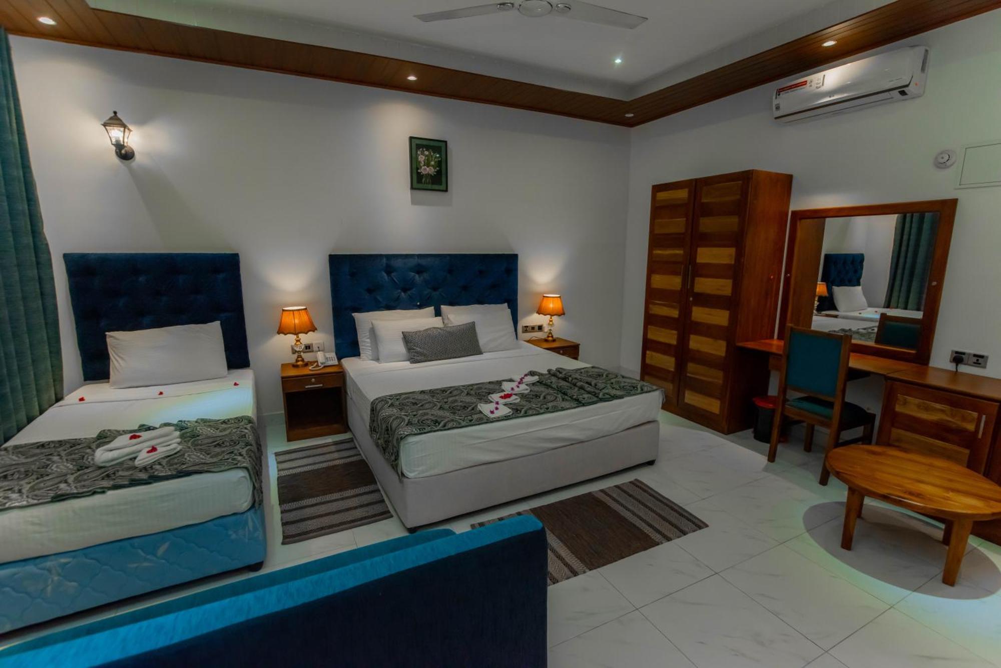 Royal Reach Udawalawe Hotel Room photo